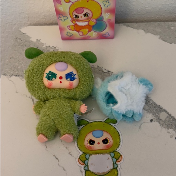 BABY THREE Caterpillar Special Eyes Green Plush Bag Charm NWT - Picture 4 of 5